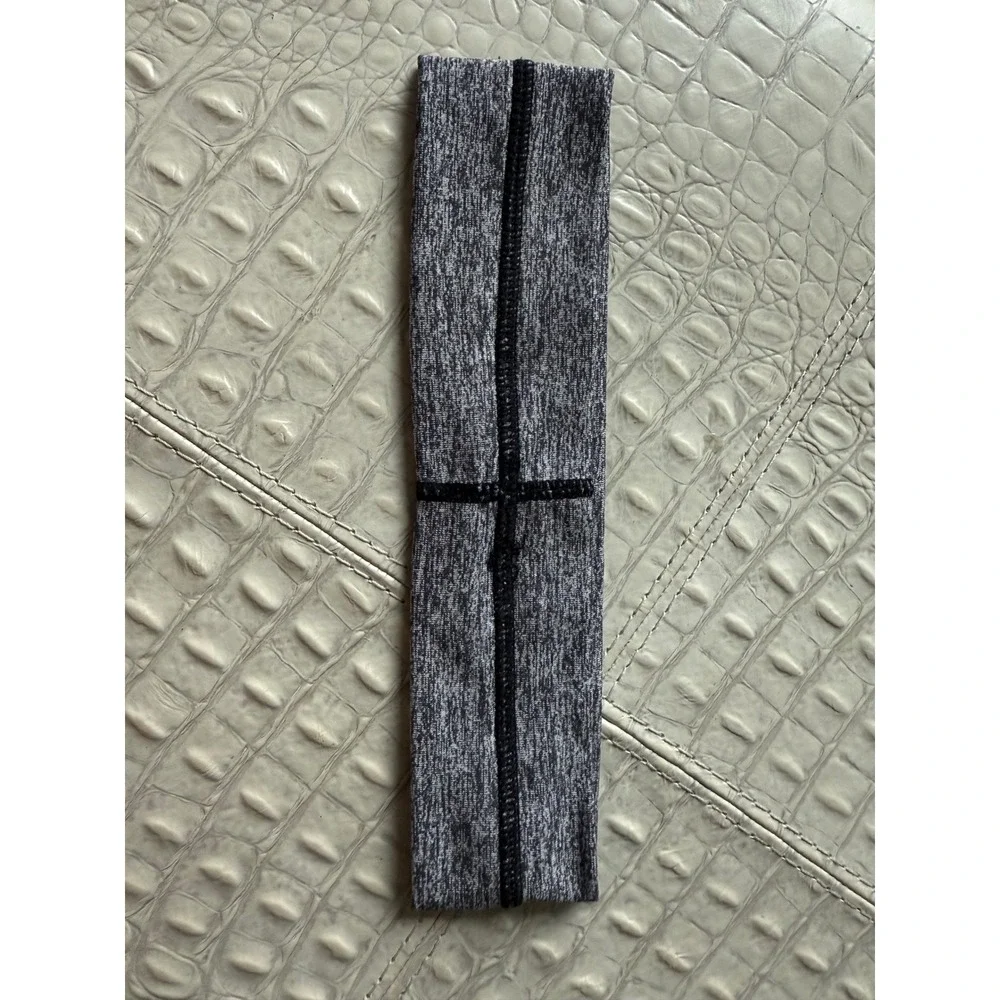 PINK Victoria's Secret Headband Gray Black Athletic Sport Workout Hair Accessory